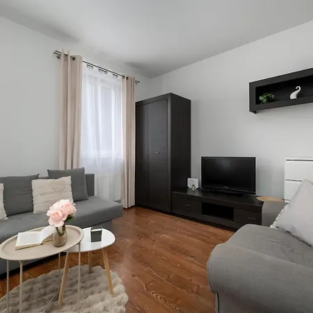 Inowroclawska 17 Platinum By Renters Breslau